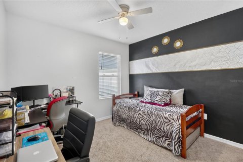 House in Davenport, Florida 4 bedrooms, 173.45 sq.m. № 2226020 - photo 9