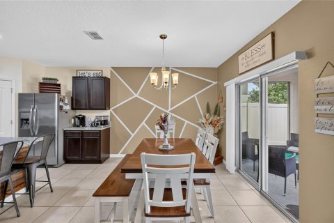 House in Davenport, Florida 4 bedrooms, 173.45 sq.m. № 2226020 - photo 24