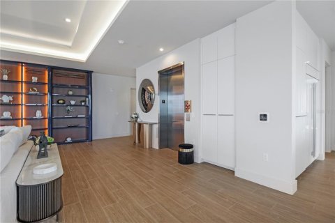 Copropriété à louer à Longboat Key, Floride: 4 chambres, 495.54 m2 № 2156237 - photo 4