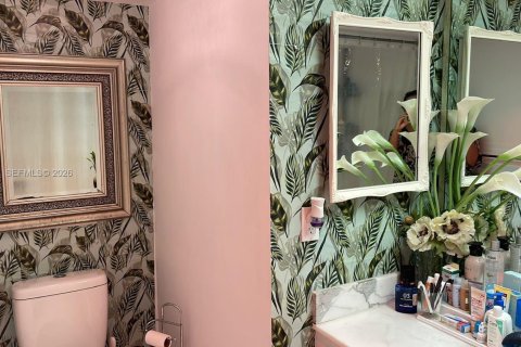Condo in Fort Lauderdale, Florida, 2 bedrooms  № 1998908 - photo 6