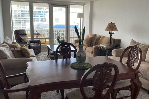 Condo in Fort Lauderdale, Florida, 2 bedrooms  № 1998908 - photo 20
