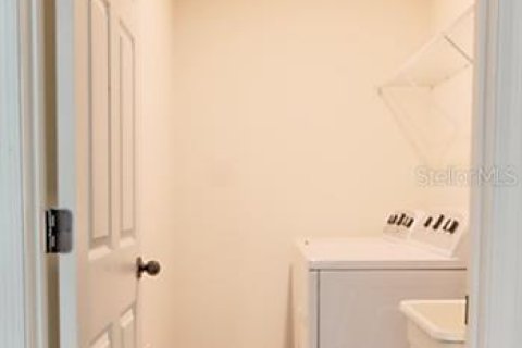 Villa ou maison à louer à Orlando, Floride: 4 chambres, 293.85 m2 № 1869752 - photo 14