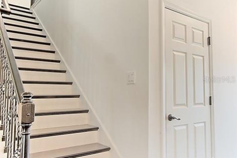 Villa ou maison à louer à Orlando, Floride: 4 chambres, 293.85 m2 № 1869752 - photo 8