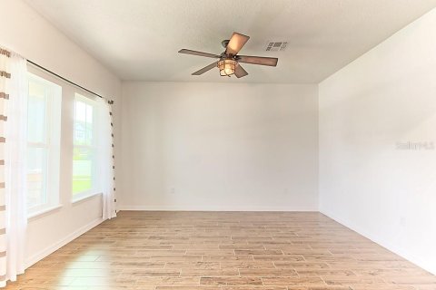 Villa ou maison à louer à Orlando, Floride: 4 chambres, 293.85 m2 № 1869752 - photo 12