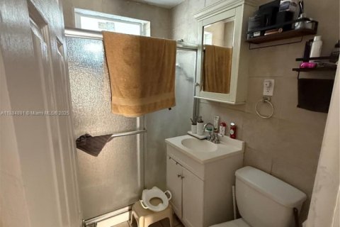 Villa ou maison à vendre à Miramar, Floride: 2 chambres, 66.89 m2 № 1933915 - photo 15