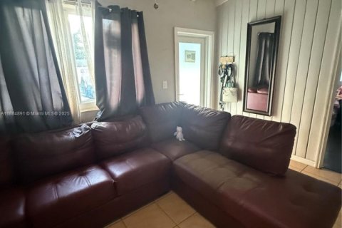 Villa ou maison à vendre à Miramar, Floride: 2 chambres, 66.89 m2 № 1933915 - photo 7