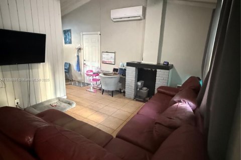 Villa ou maison à vendre à Miramar, Floride: 2 chambres, 66.89 m2 № 1933915 - photo 5