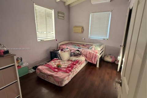 Villa ou maison à vendre à Miramar, Floride: 2 chambres, 66.89 m2 № 1933915 - photo 8