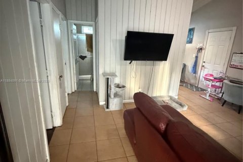 Villa ou maison à vendre à Miramar, Floride: 2 chambres, 66.89 m2 № 1933915 - photo 20