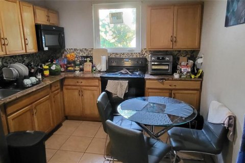 Villa ou maison à vendre à Miramar, Floride: 2 chambres, 66.89 m2 № 1933915 - photo 3