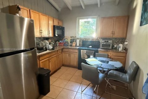 Villa ou maison à vendre à Miramar, Floride: 2 chambres, 66.89 m2 № 1933915 - photo 4