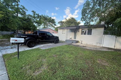 Villa ou maison à Miramar, Floride 2 chambres, 66.89 m2 № 1933915