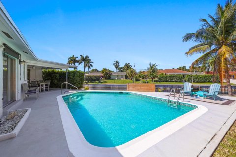 Casa en venta en Lake Worth, Florida, 3 dormitorios, 233.46 m2 № 2087831 - foto 3