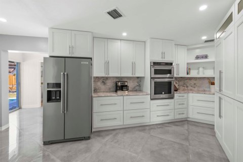 Casa en venta en Lake Worth, Florida, 3 dormitorios, 233.46 m2 № 2087831 - foto 11