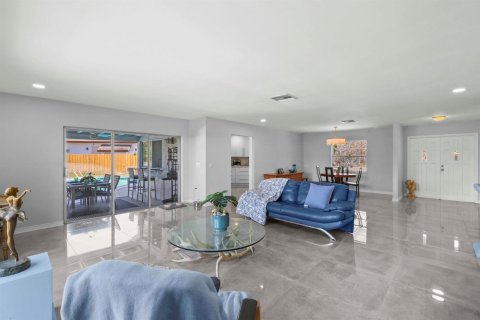 Casa en venta en Lake Worth, Florida, 3 dormitorios, 233.46 m2 № 2087831 - foto 8