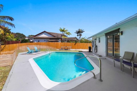 Casa en venta en Lake Worth, Florida, 3 dormitorios, 233.46 m2 № 2087831 - foto 19