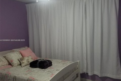 Condominio en venta en Lauderhill, Florida, 2 dormitorios, 107.77 m2 № 2034152 - foto 24