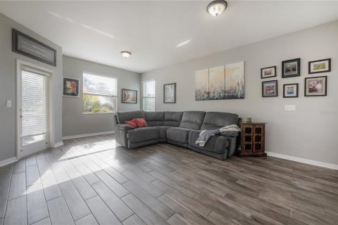 Townhouse in Tampa, Florida 4 bedrooms, 212.65 sq.m. № 1716829 - photo 15
