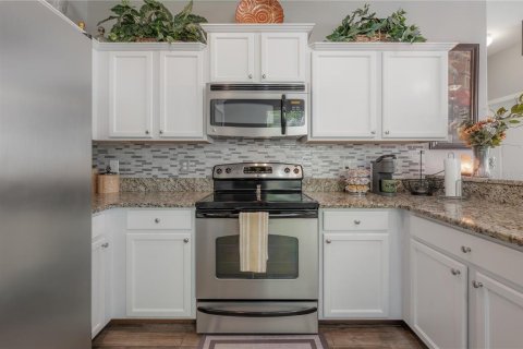Townhouse in Tampa, Florida 4 bedrooms, 212.65 sq.m. № 1716829 - photo 7