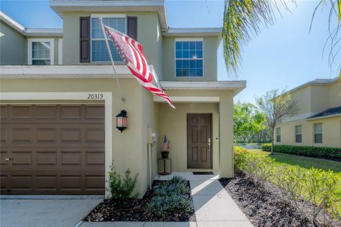 Townhouse in Tampa, Florida 4 bedrooms, 212.65 sq.m. № 1716829 - photo 2