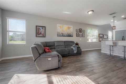Townhouse in Tampa, Florida 4 bedrooms, 212.65 sq.m. № 1716829 - photo 17