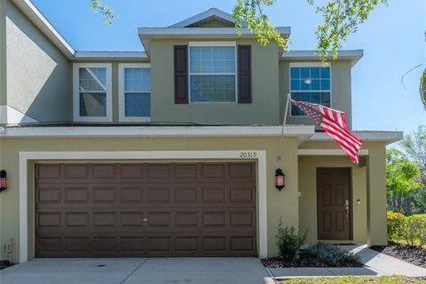 Townhouse in Tampa, Florida 4 bedrooms, 212.65 sq.m. № 1716829 - photo 1