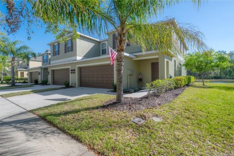 Townhouse in Tampa, Florida 4 bedrooms, 212.65 sq.m. № 1716829 - photo 4