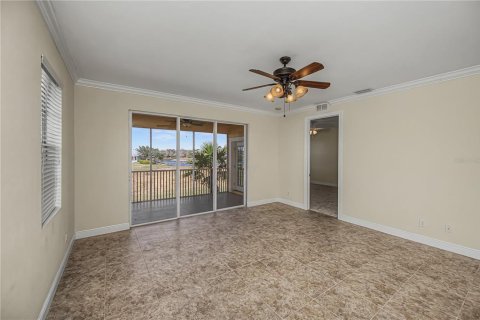 Copropriété à vendre à Punta Gorda, Floride: 3 chambres, 238.94 m2 № 2127967 - photo 12