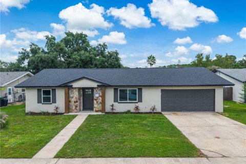 Villa ou maison à Orlando, Floride 3 chambres, 156.91 m2 № 2312500