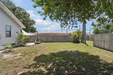 Casa en venta en Saint Petersburg, Florida, 3 dormitorios, 103.31 m2 № 2230670 - foto 30