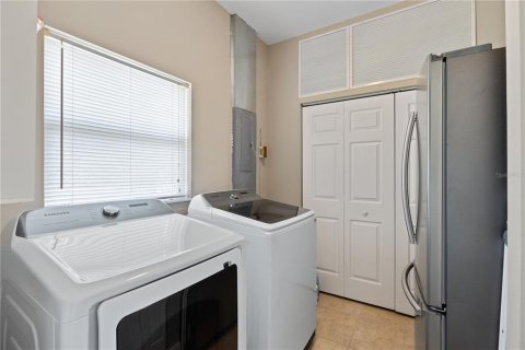 House in Punta Gorda, Florida 4 bedrooms, 261.52 sq.m. № 1533189 - photo 20