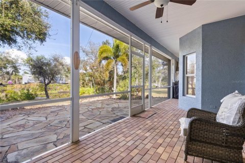 House in Punta Gorda, Florida 4 bedrooms, 261.52 sq.m. № 1533189 - photo 29