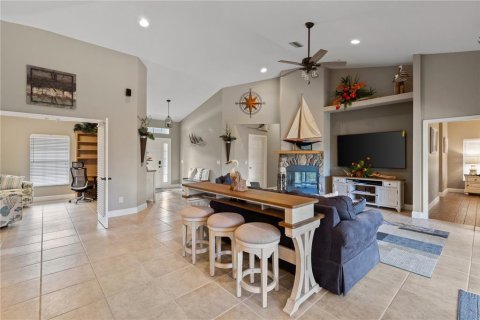 House in Punta Gorda, Florida 4 bedrooms, 261.52 sq.m. № 1533189 - photo 8