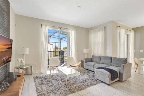 Townhouse in Davenport, Florida 4 bedrooms, 176.7 sq.m. № 1614625 - photo 9