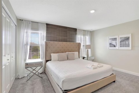 Townhouse in Davenport, Florida 4 bedrooms, 176.7 sq.m. № 1614625 - photo 12