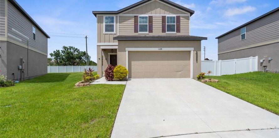 Villa ou maison à Ruskin, Floride 4 chambres, 212.65 m2 № 1841555