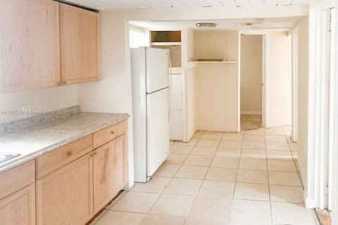 Casa en venta en St. Lucie, Florida, 3 dormitorios, 70.61 m2 № 1946734 - foto 7