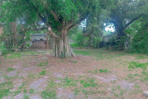Casa en venta en St. Lucie, Florida, 3 dormitorios, 70.61 m2 № 1946734 - foto 14
