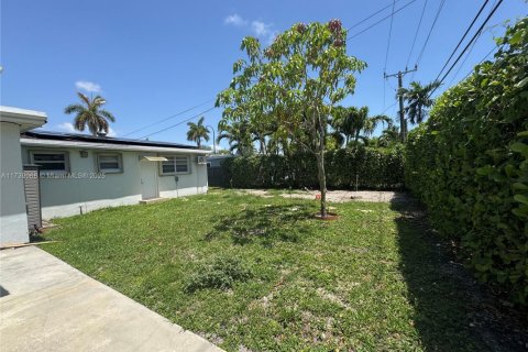 Casa en venta en Cutler Bay, Florida, 3 dormitorios, 174.66 m2 № 1865664 - foto 23