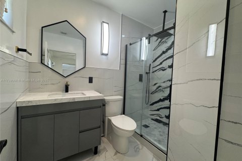Casa en venta en Cutler Bay, Florida, 3 dormitorios, 174.66 m2 № 1865664 - foto 16