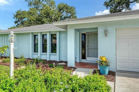 Casa en venta en Sarasota, Florida, 3 dormitorios, 175.77 m2 № 1846342 - foto 3