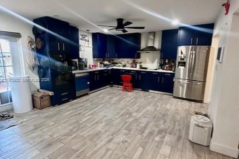 Casa en venta en Miami, Florida, 4 dormitorios, 236.81 m2 № 2031487 - foto 10