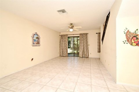 Townhouse in Altamonte Springs, Florida 2 bedrooms, 117.8 sq.m. № 1852947 - photo 8