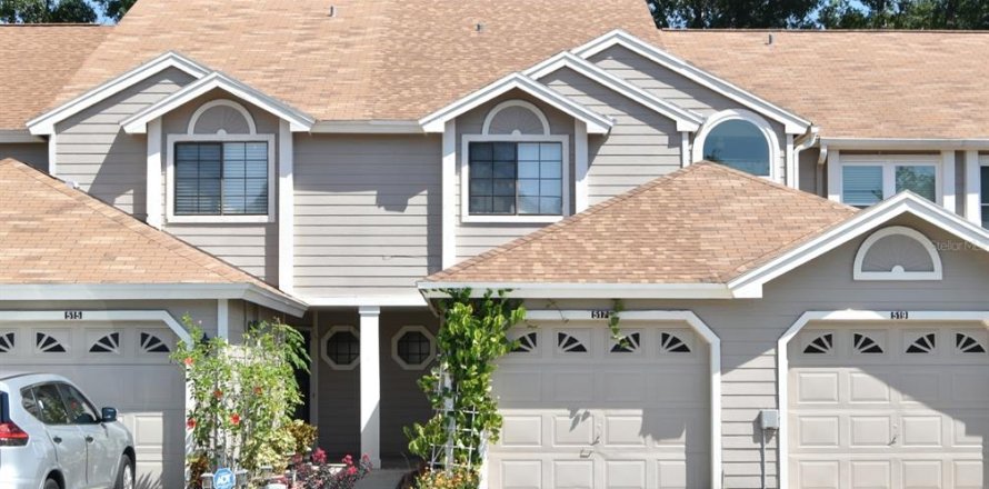 Townhouse in Altamonte Springs, Florida 2 bedrooms, 117.8 sq.m. № 1852947