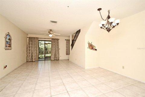 Townhouse in Altamonte Springs, Florida 2 bedrooms, 117.8 sq.m. № 1852947 - photo 7