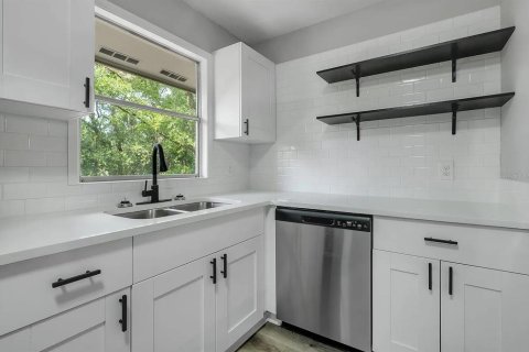 Villa ou maison à vendre à Tallahassee, Floride: 4 chambres, 145.11 m2 № 2400488 - photo 4