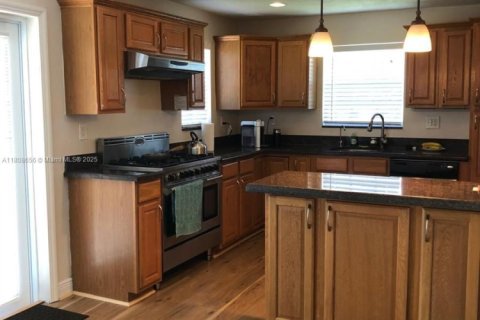 Villa ou maison à louer à Hollywood, Floride: 2 chambres, 107.4 m2 № 1746118 - photo 9