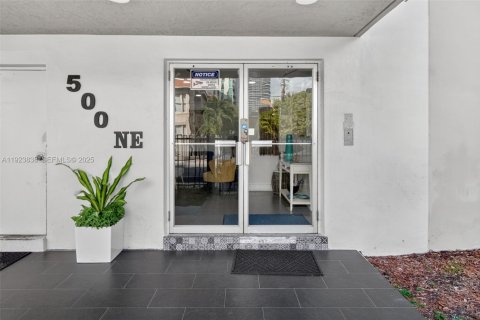 Appartement à louer à Miami, Floride: 3 chambres № 1982444 - photo 12