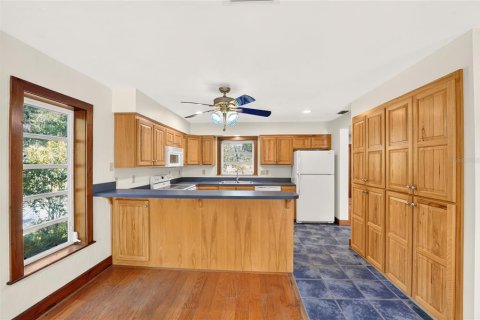 House in Hawthorne, Florida 3 bedrooms, 162.58 sq.m. № 2349832 - photo 20