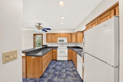 House in Hawthorne, Florida 3 bedrooms, 162.58 sq.m. № 2349832 - photo 21